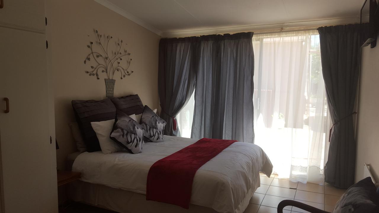 Hotel Sondela Bed & Breakfast Aliwal North Exterior foto